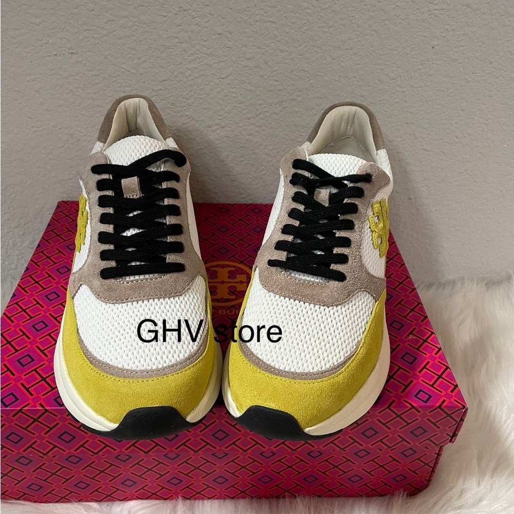 Tory Burch Kick Trainer Fashion Sneaker- Special Deal - Picture 7 of 8